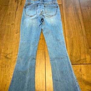 Wit & Wisdom mid rise bootcut jeans 00P